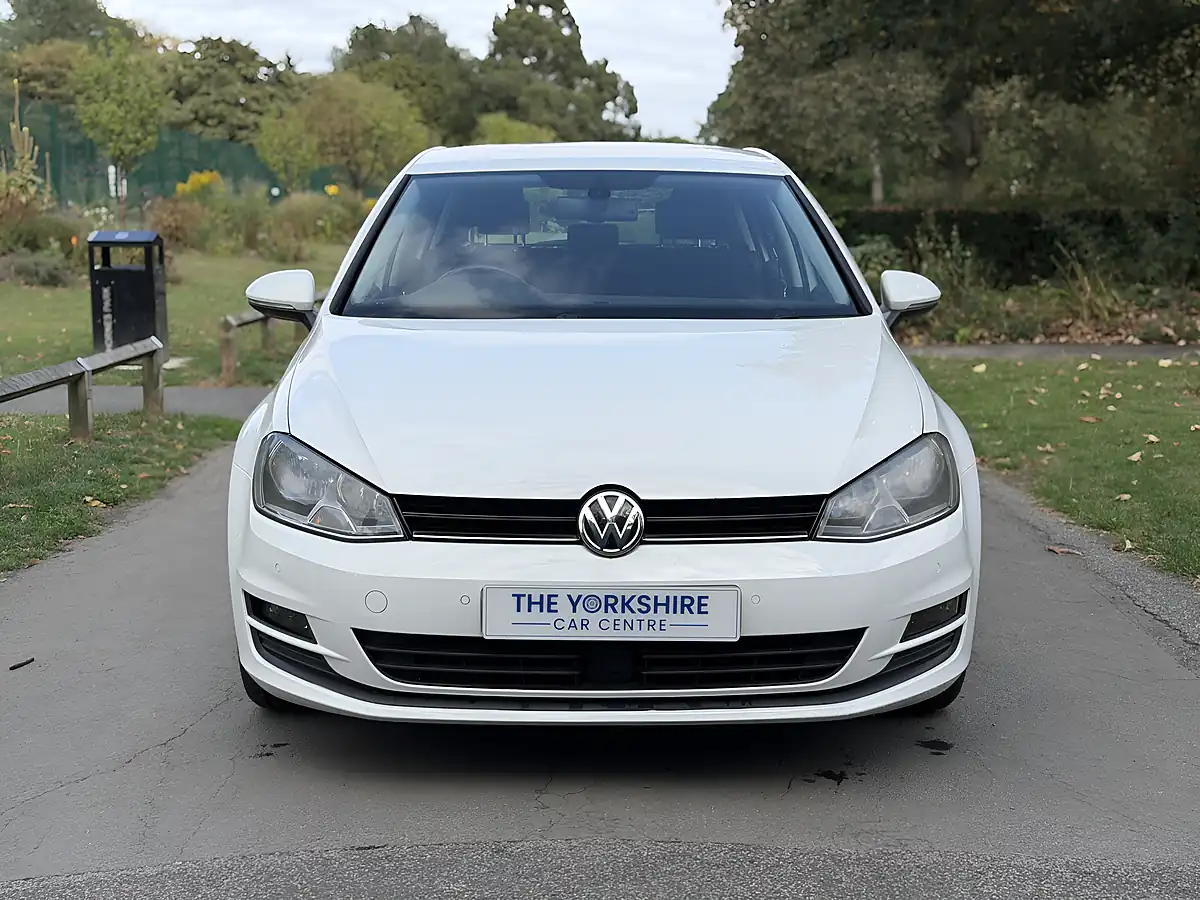 Used 2014 Volkswagen Golf Match White - Interior and Exterior details 2
