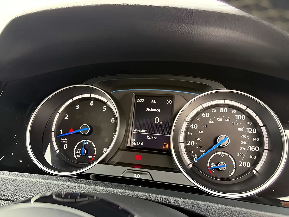 Used 2014 Volkswagen Golf R Lapis Blue - Interior and Exterior details 15
