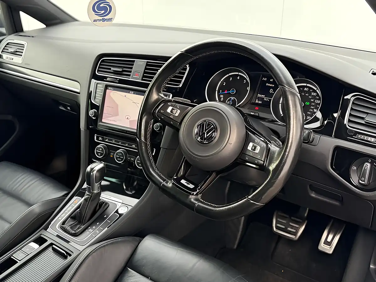 Used 2014 Volkswagen Golf R Lapis Blue - Interior and Exterior details 16