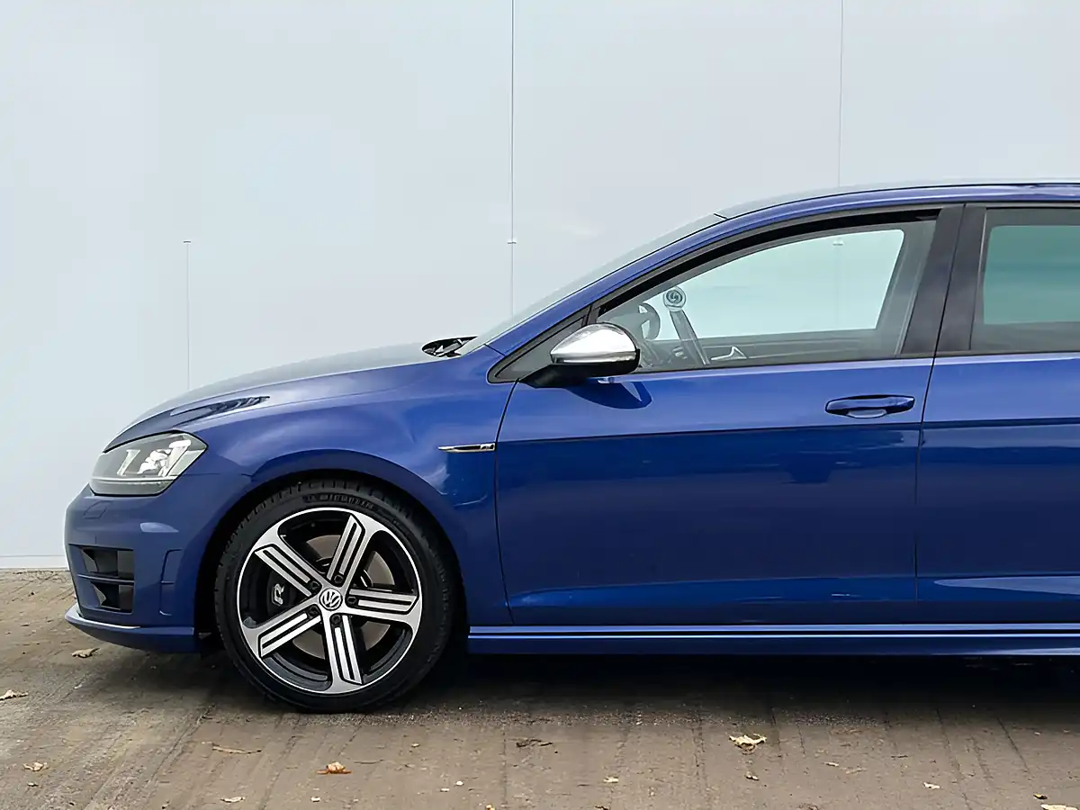 Used 2014 Volkswagen Golf R Lapis Blue - Interior and Exterior details 18