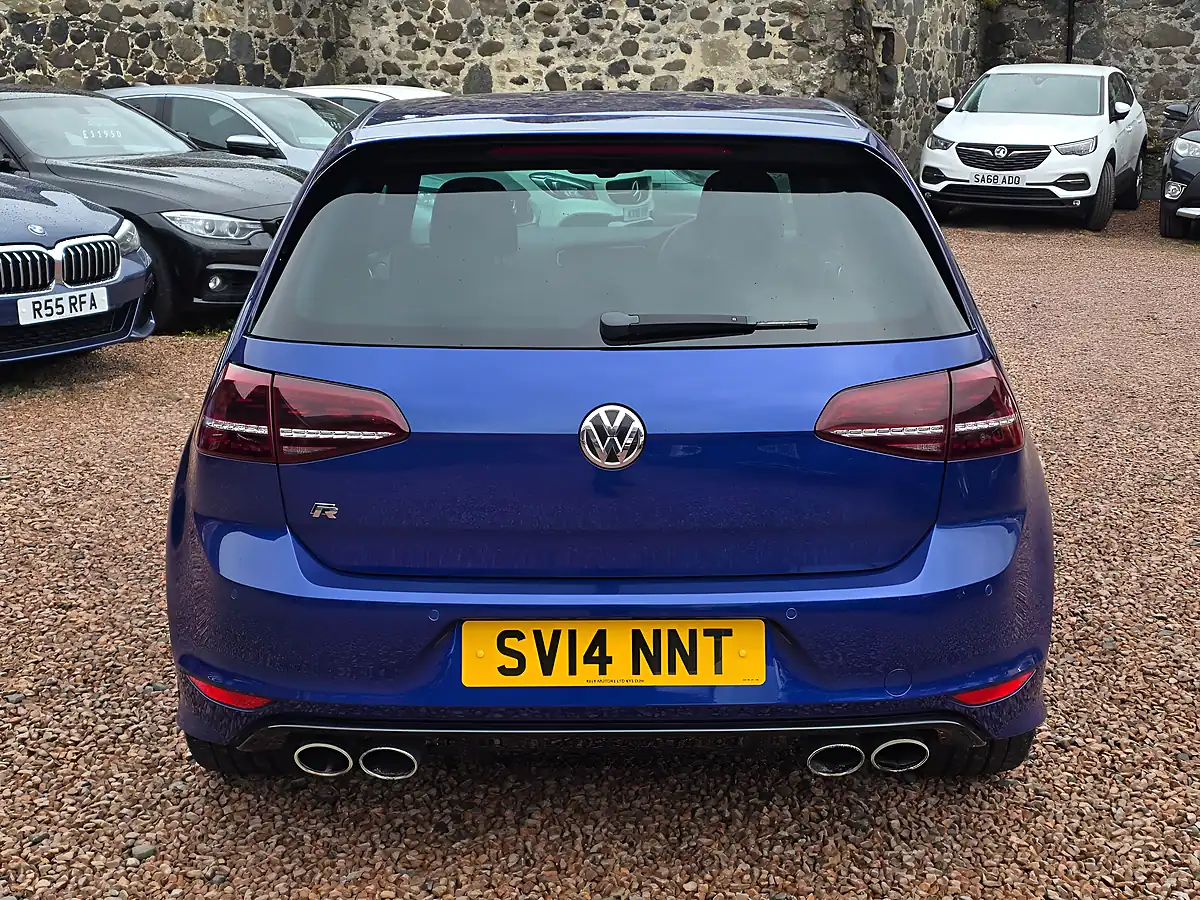 Used 2014 Volkswagen Golf R Lapiz Blue Metallic - Interior and Exterior details 17