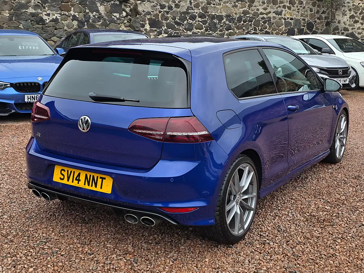 Used 2014 Volkswagen Golf R Lapiz Blue Metallic - Interior and Exterior details 18