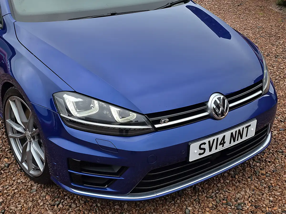 Used 2014 Volkswagen Golf R Lapiz Blue Metallic - Interior and Exterior details 2