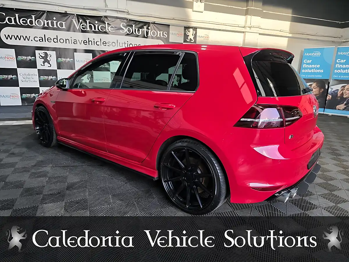 Used 2014 Volkswagen Golf R Red - Interior and Exterior details 3