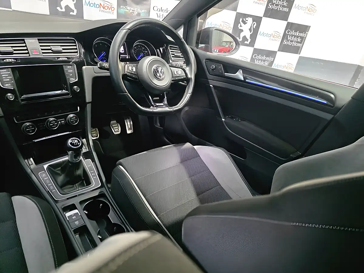 Used 2014 Volkswagen Golf R Red - Interior and Exterior details 7