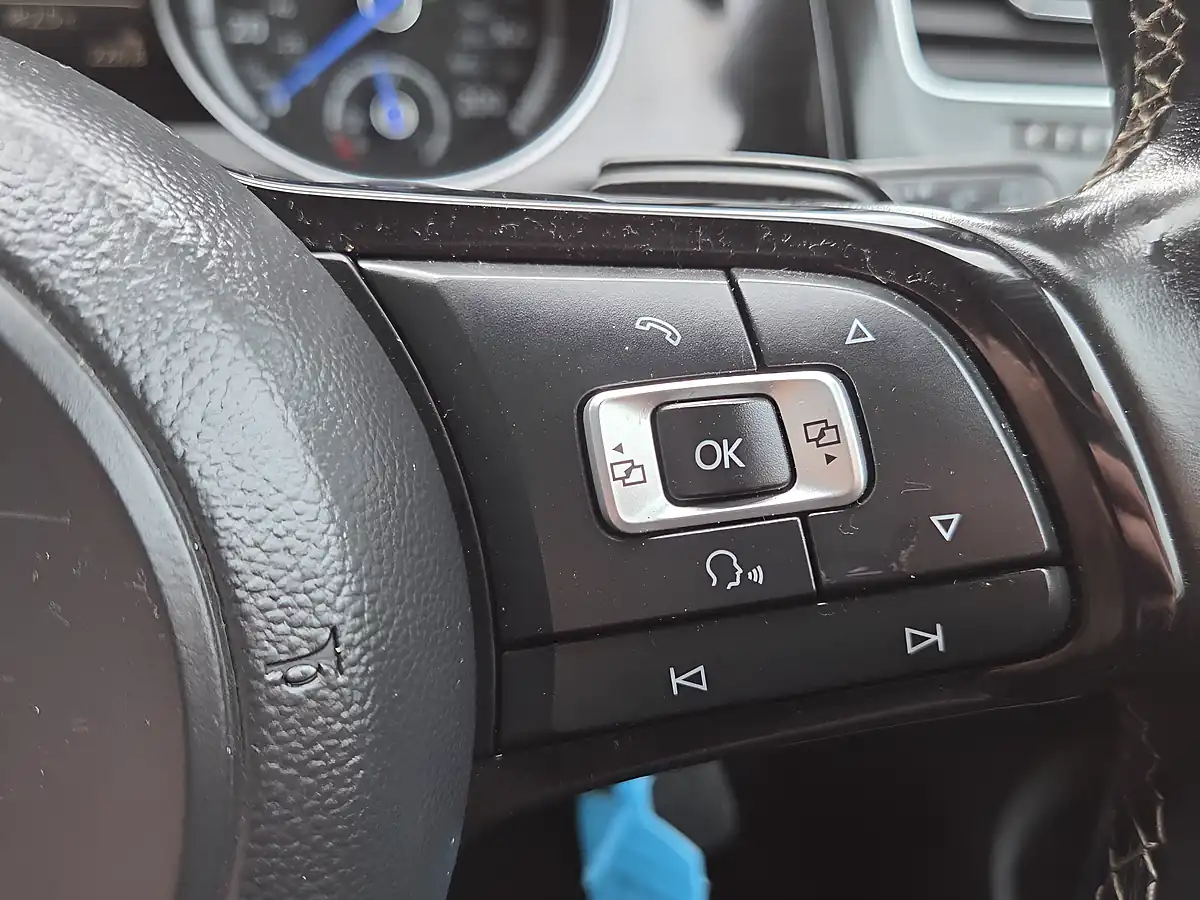 Used 2014 Volkswagen Golf R White - Interior and Exterior details 14