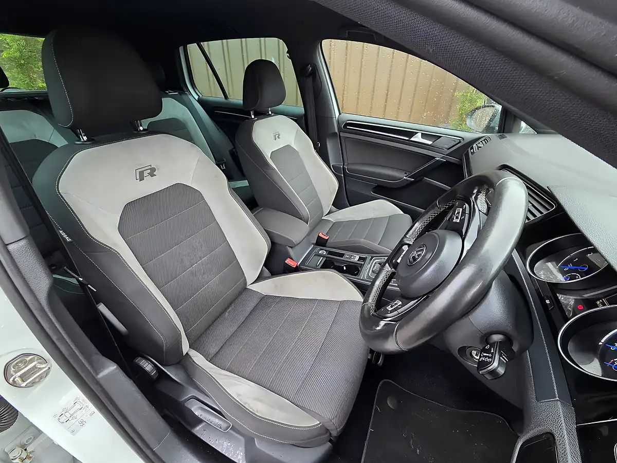 Used 2014 Volkswagen Golf R White - Interior and Exterior details 6