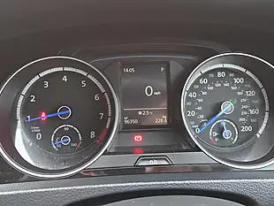 Used 2014 Volkswagen Golf R White - Interior and Exterior details 9