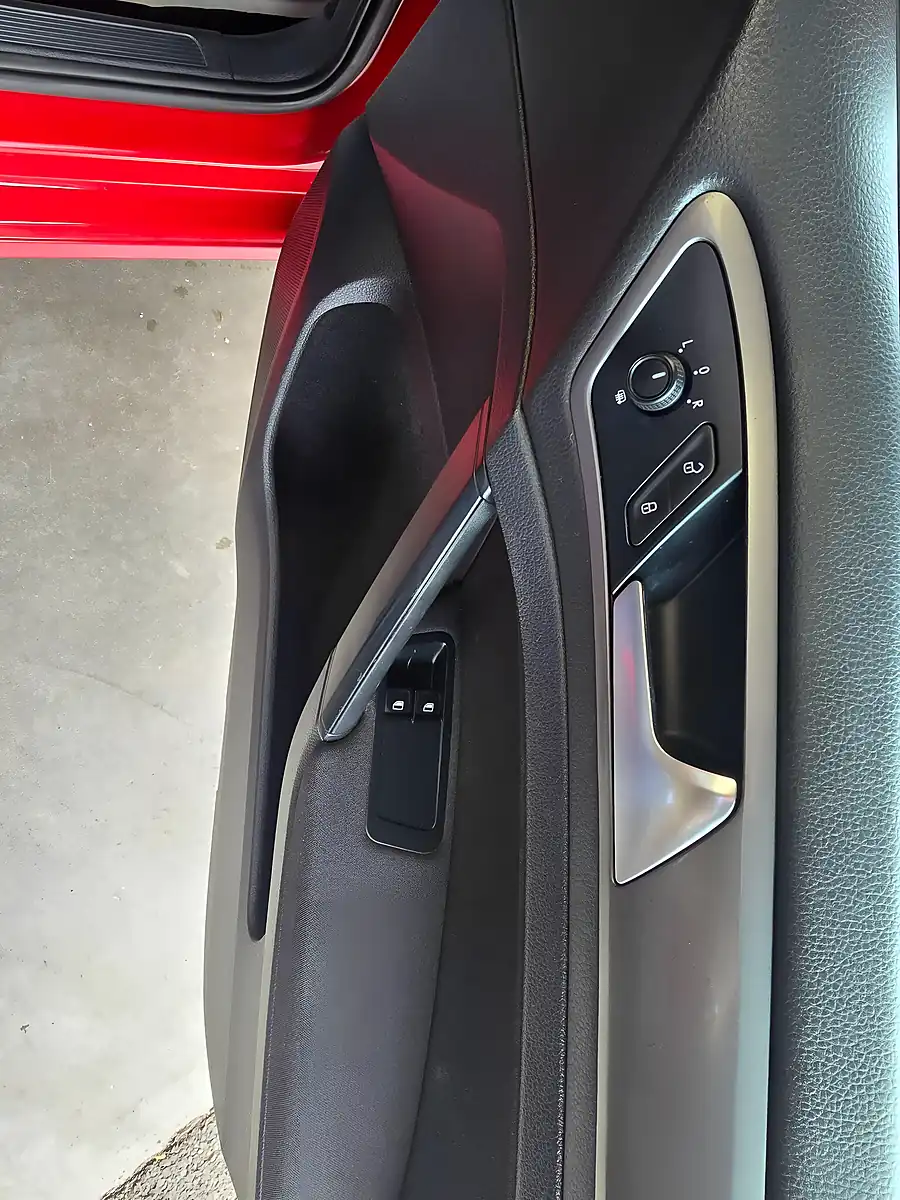 Used 2014 Volkswagen Golf S Red - Interior and Exterior details 15
