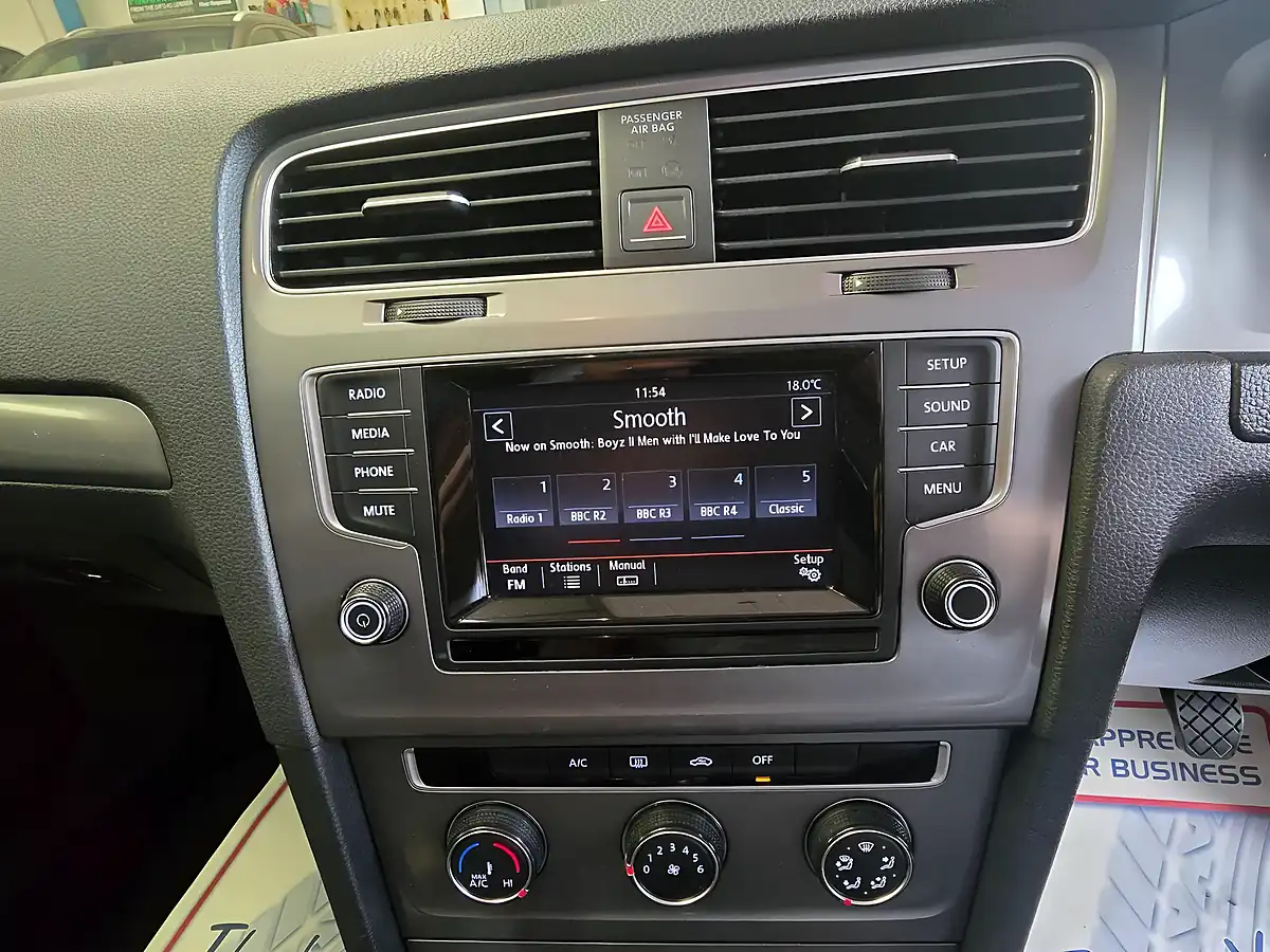 Used 2014 Volkswagen Golf S Red - Interior and Exterior details 17