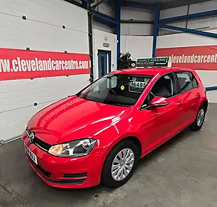 Used 2014 Volkswagen Golf S Red - Interior and Exterior details 3