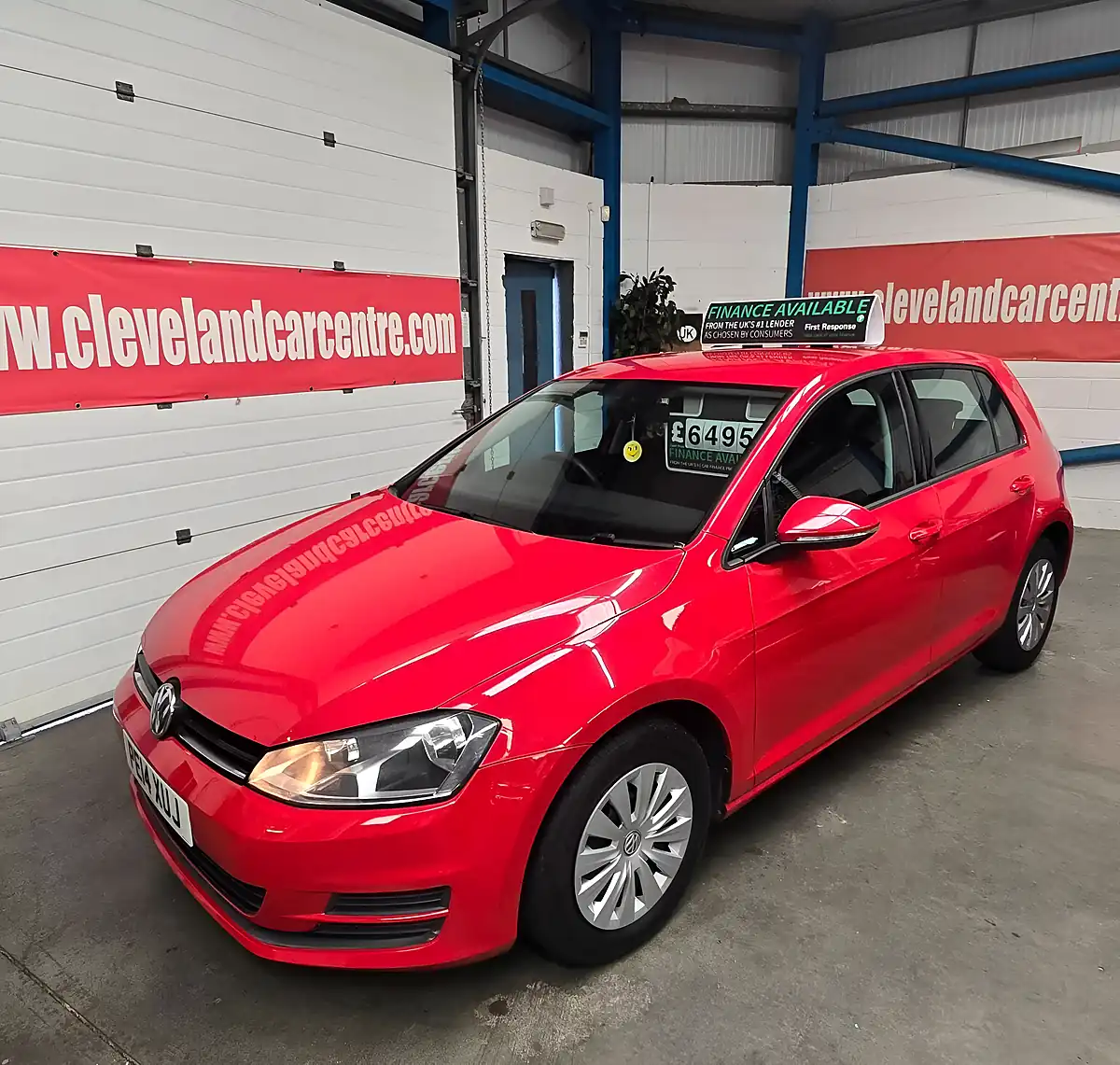 Used 2014 Volkswagen Golf S Red - Interior and Exterior details 3