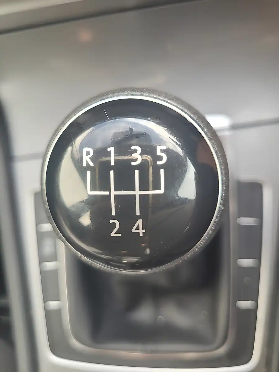 Used 2014 Volkswagen Golf S Silver - Interior and Exterior details 13