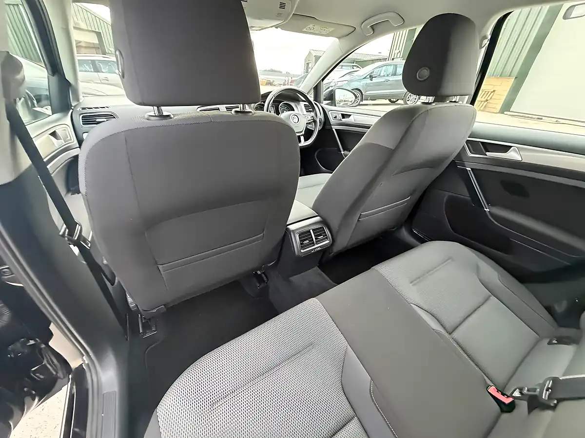 Used 2014 Volkswagen Golf Se Black - Interior and Exterior details 15