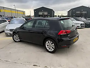 Used 2014 Volkswagen Golf Se Black - Interior and Exterior details 7