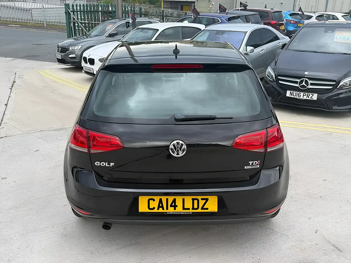 Used 2014 Volkswagen Golf Se Black - Interior and Exterior details 9