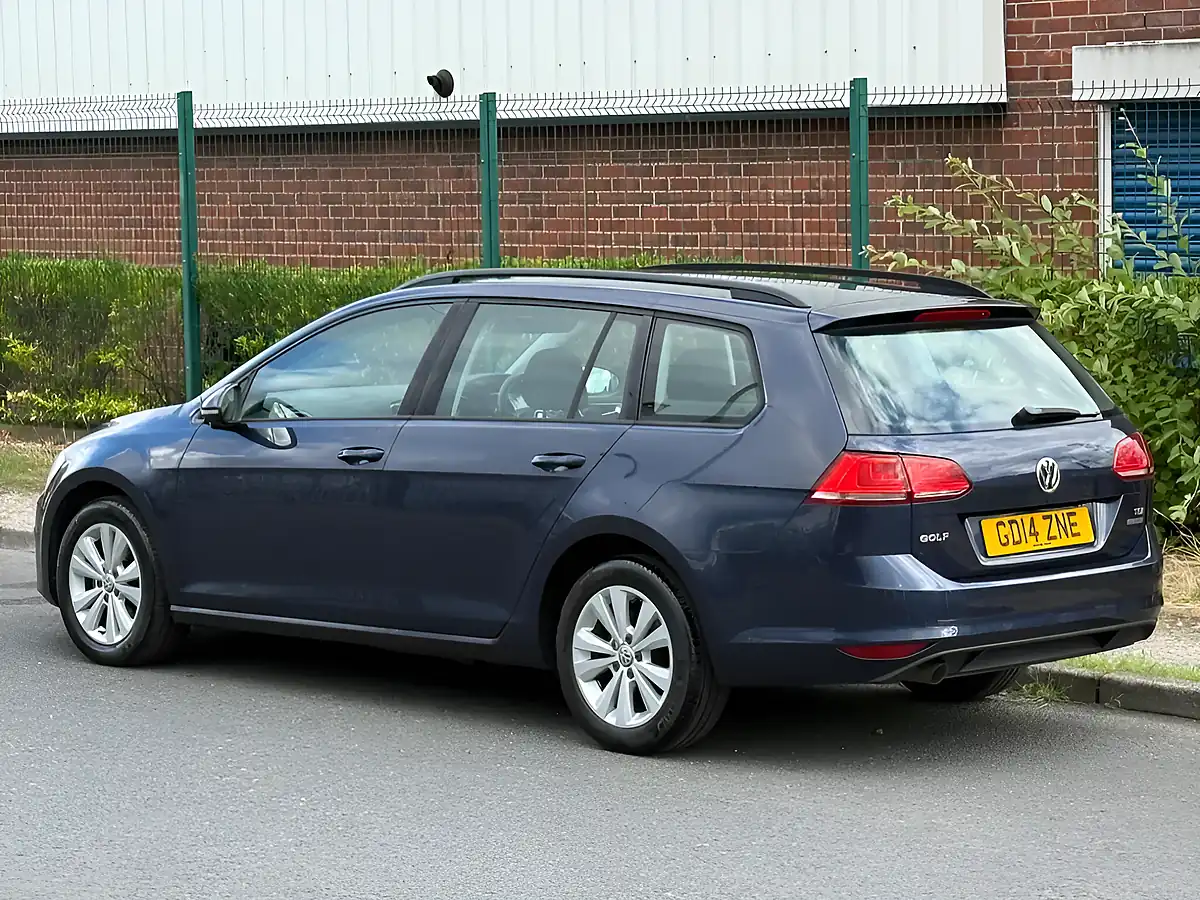 Used 2014 Volkswagen Golf Se Blue - Interior and Exterior details 10