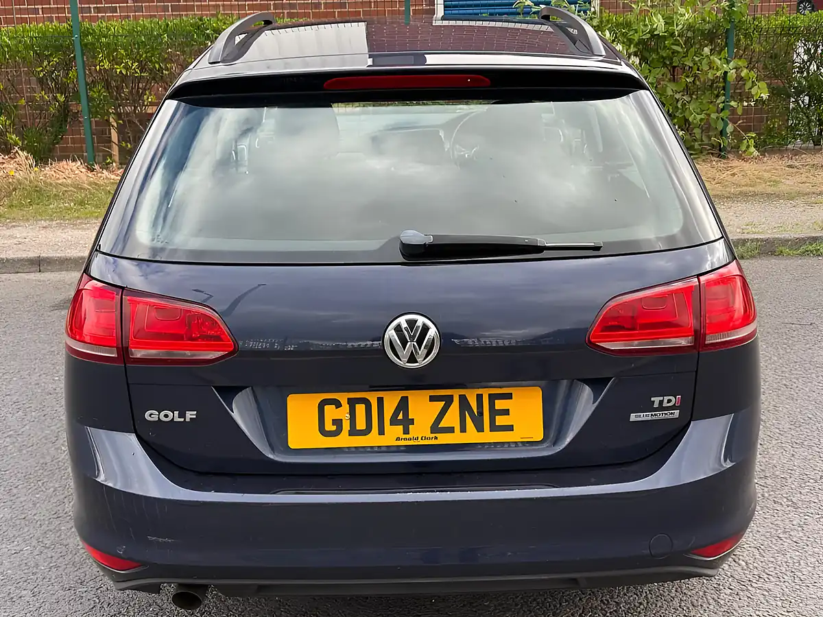 Used 2014 Volkswagen Golf Se Blue - Interior and Exterior details 16