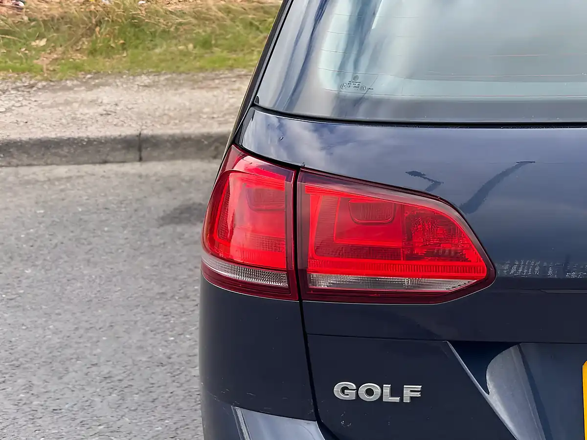 Used 2014 Volkswagen Golf Se Blue - Interior and Exterior details 17