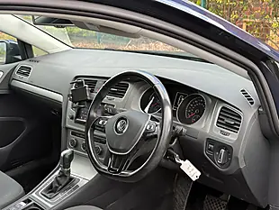 Used 2014 Volkswagen Golf Se Blue - Interior and Exterior details 18