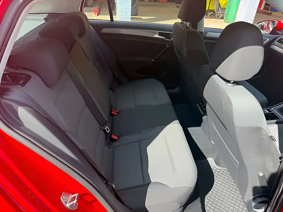 Used 2014 Volkswagen Golf Se Bluemotion Technology Red - Interior and Exterior details 18