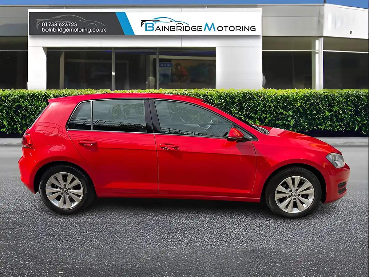 Used 2014 Volkswagen Golf Se Bluemotion Technology Red - Interior and Exterior details 2