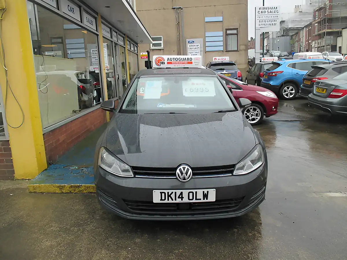 Used 2014 Volkswagen Golf Se Grey - Front View