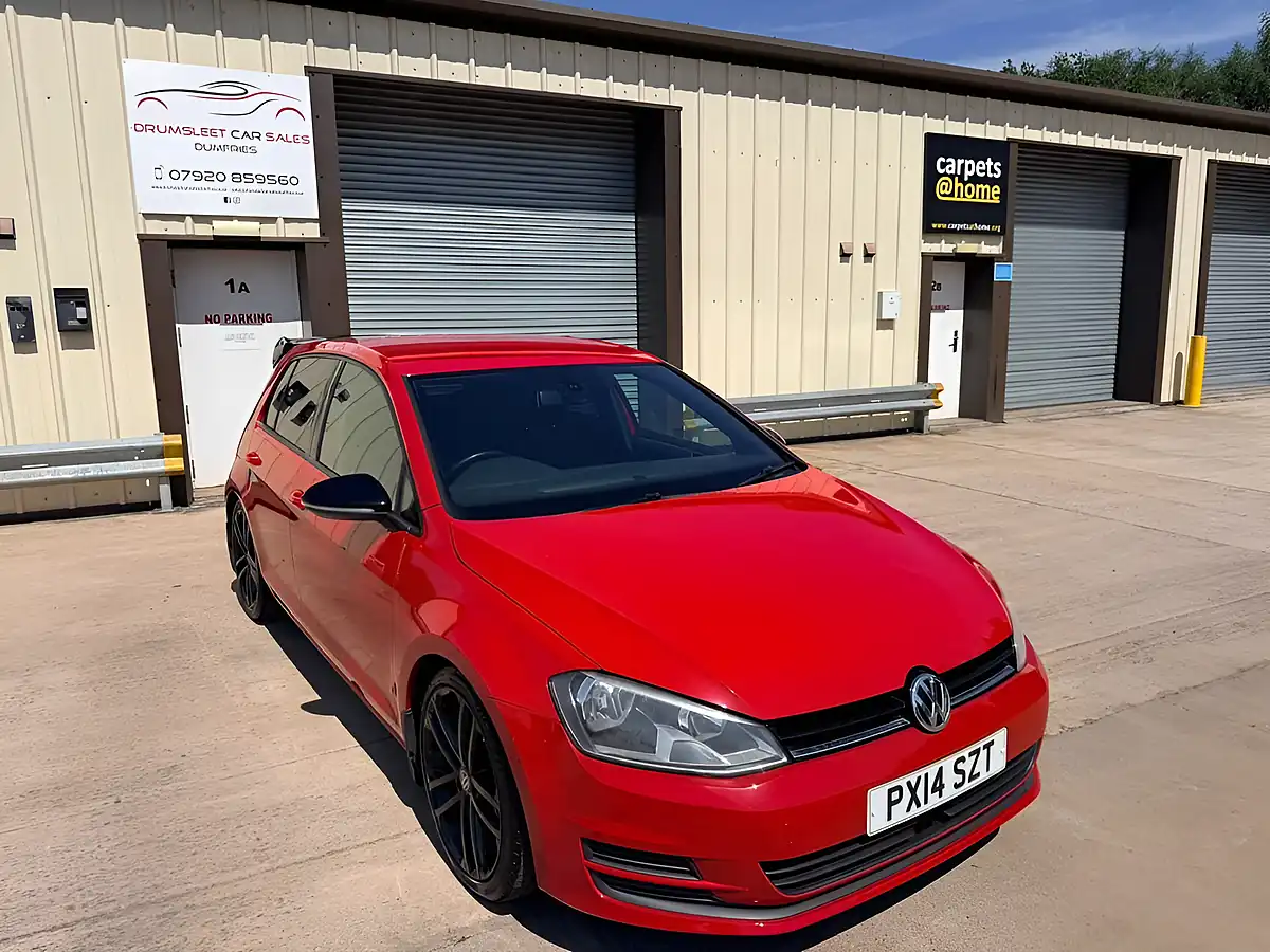 Used 2014 Volkswagen Golf Se Red - Interior and Exterior details 2