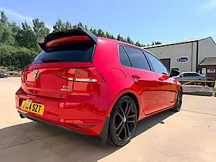 Used 2014 Volkswagen Golf Se Red - Interior and Exterior details 9