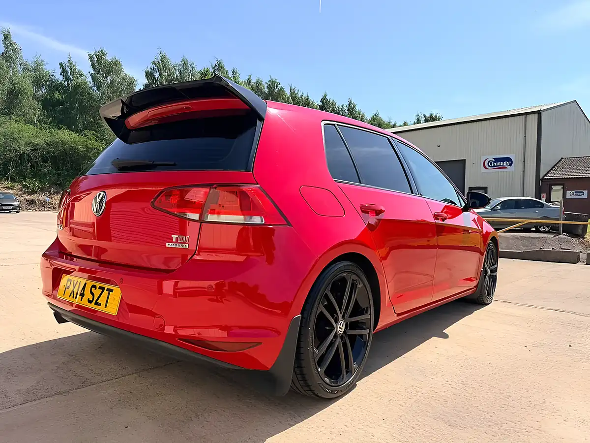Used 2014 Volkswagen Golf Se Red - Interior and Exterior details 9