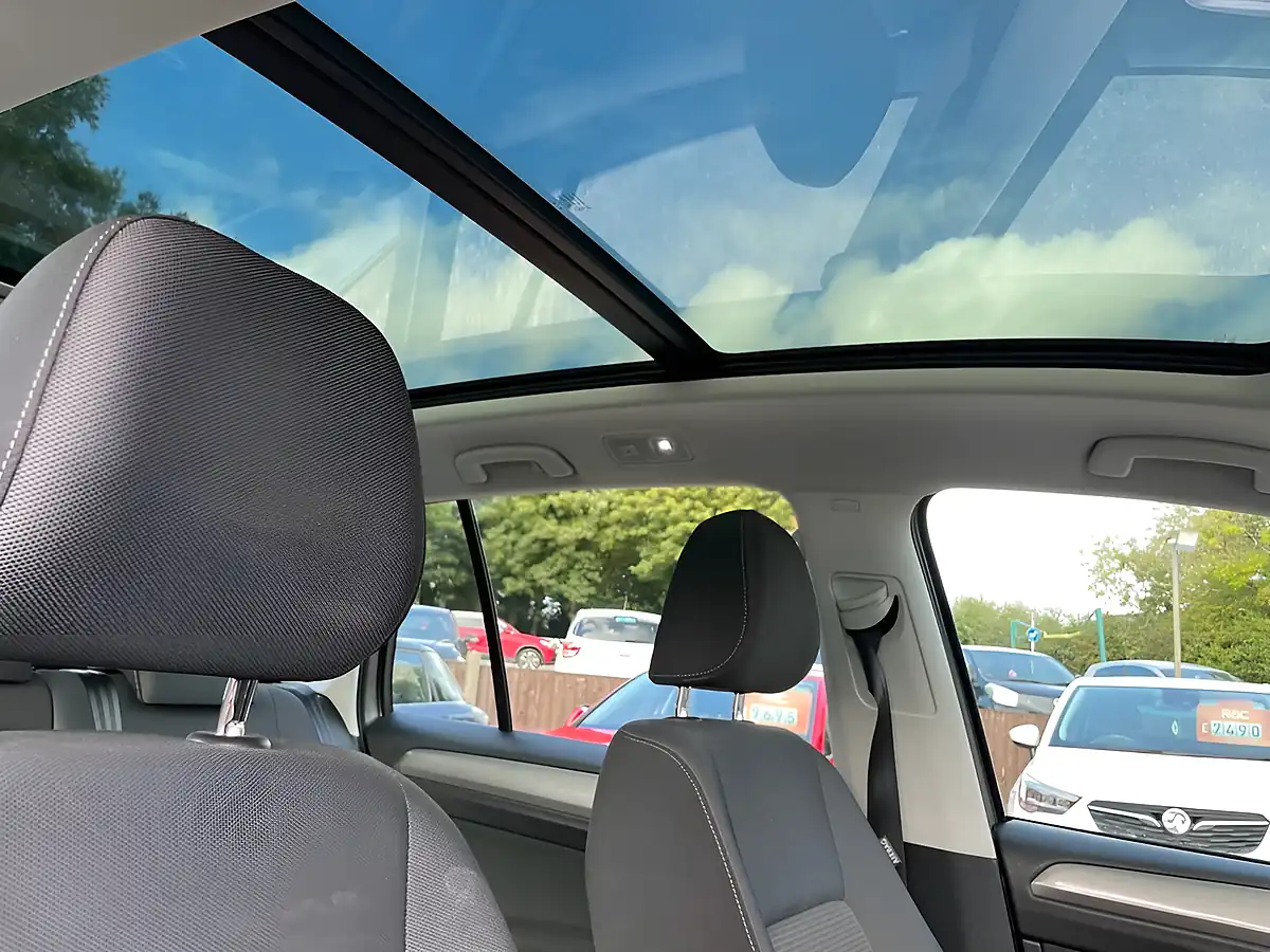 Used 2014 Volkswagen Golf Sv Se Grey - Interior and Exterior details 2