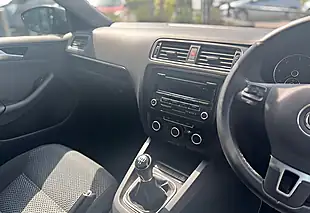 Used 2014 Volkswagen Jetta Se Platinum Grey Metallic - Interior and Exterior details 16