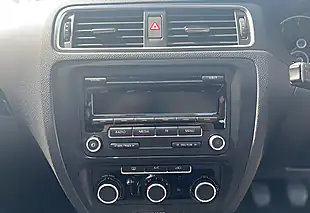 Used 2014 Volkswagen Jetta Se Platinum Grey Metallic - Interior and Exterior details 17