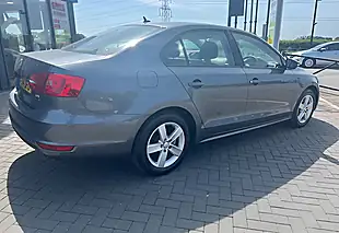 Used 2014 Volkswagen Jetta Se Platinum Grey Metallic - Interior and Exterior details 6