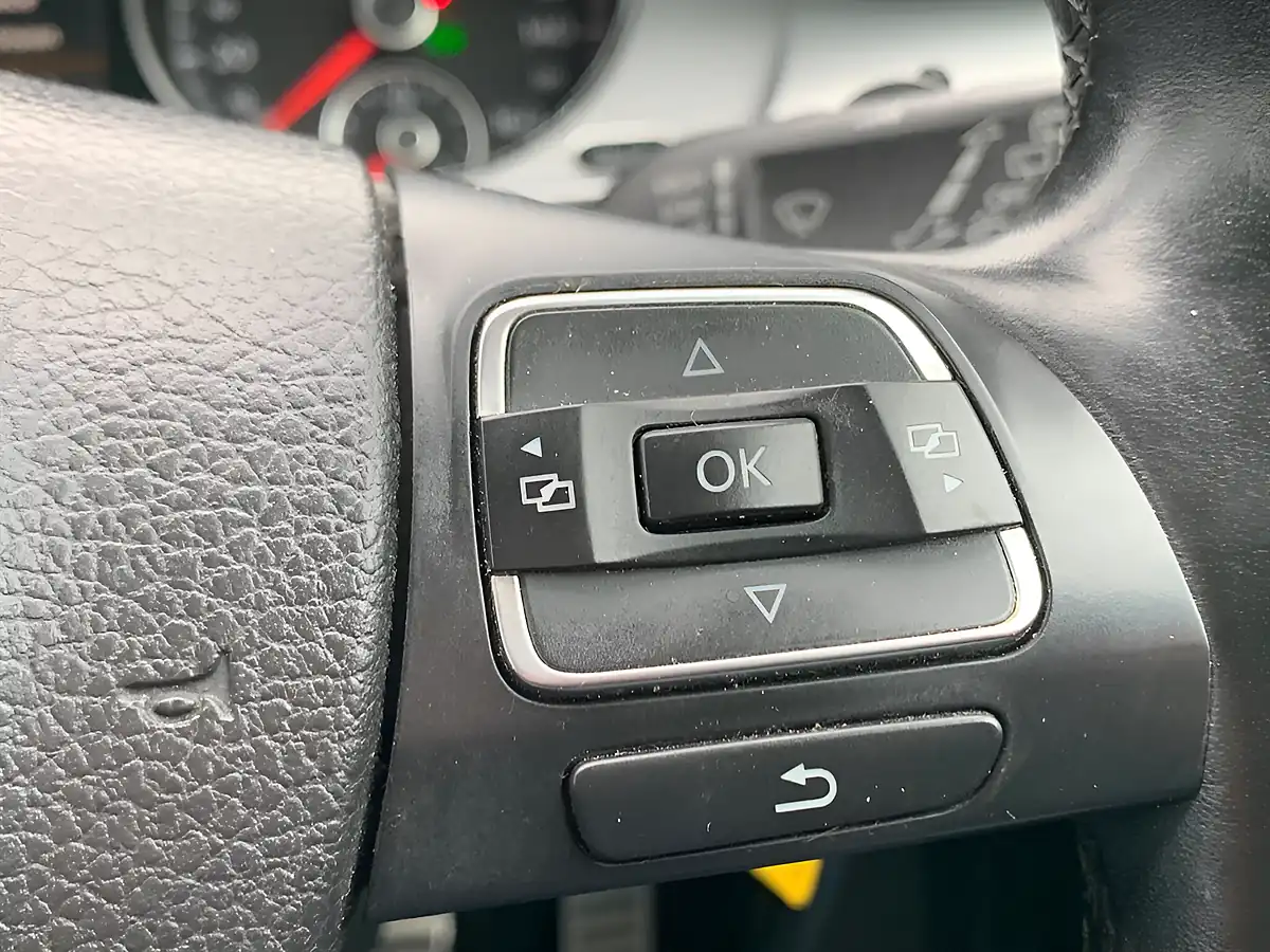 Used 2014 Volkswagen Passat Alltrack Black - Interior and Exterior details 16