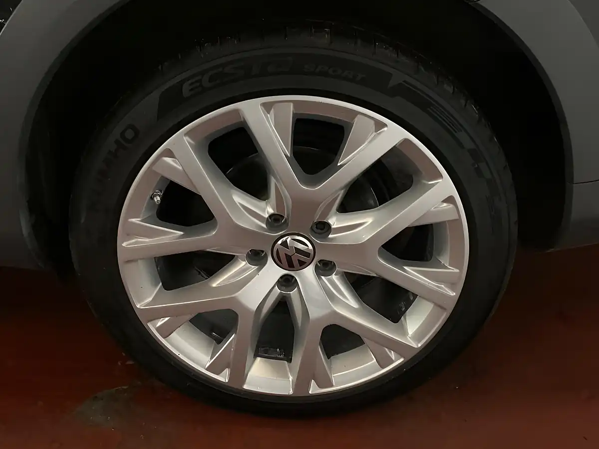 Used 2014 Volkswagen Passat Alltrack Black - Interior and Exterior details 17