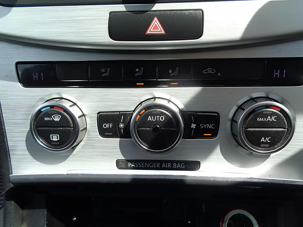 Used 2014 Volkswagen Passat Alltrack Grey - Interior and Exterior details 17
