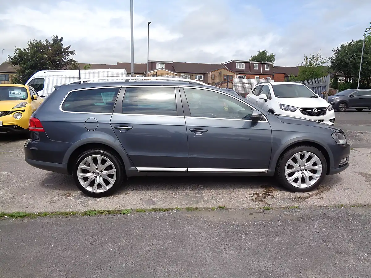 Used 2014 Volkswagen Passat Alltrack Grey - Interior and Exterior details 3