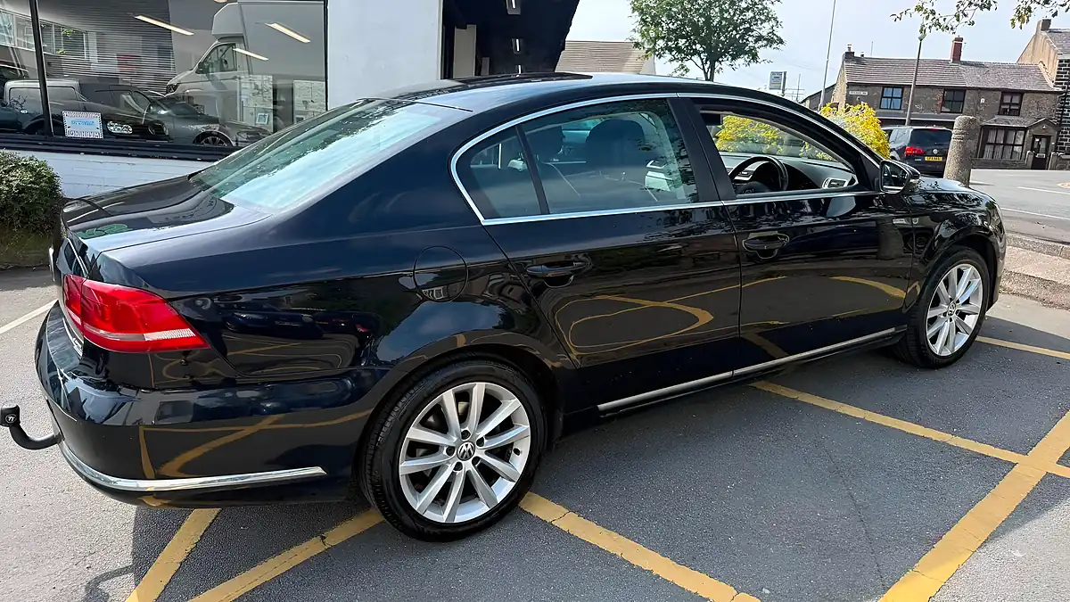 Used 2014 Volkswagen Passat Executive Black - Interior and Exterior details 11