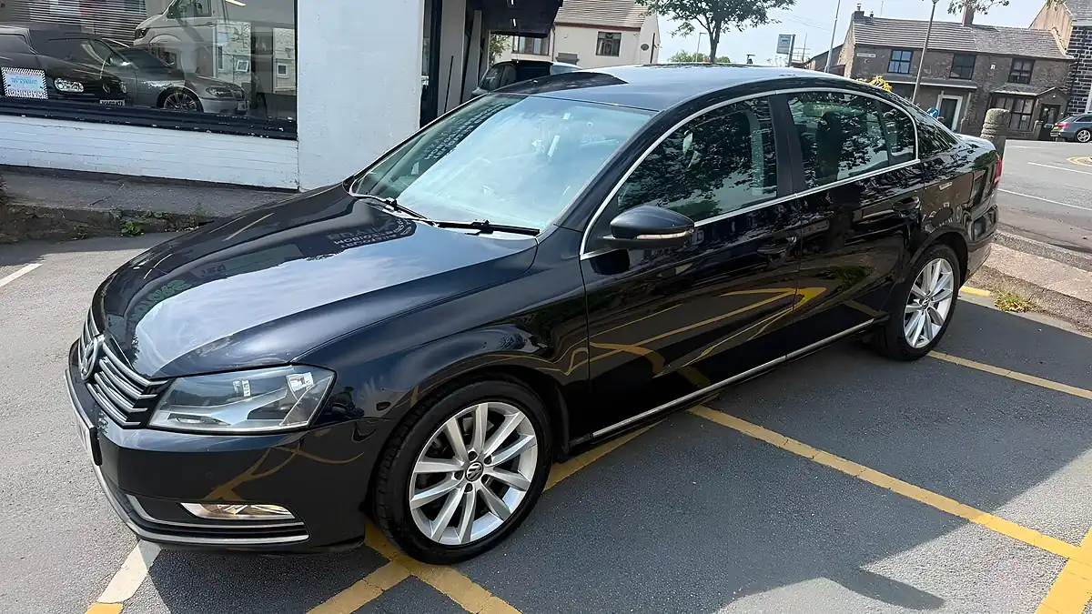 Used 2014 Volkswagen Passat Executive Black - Interior and Exterior details 3