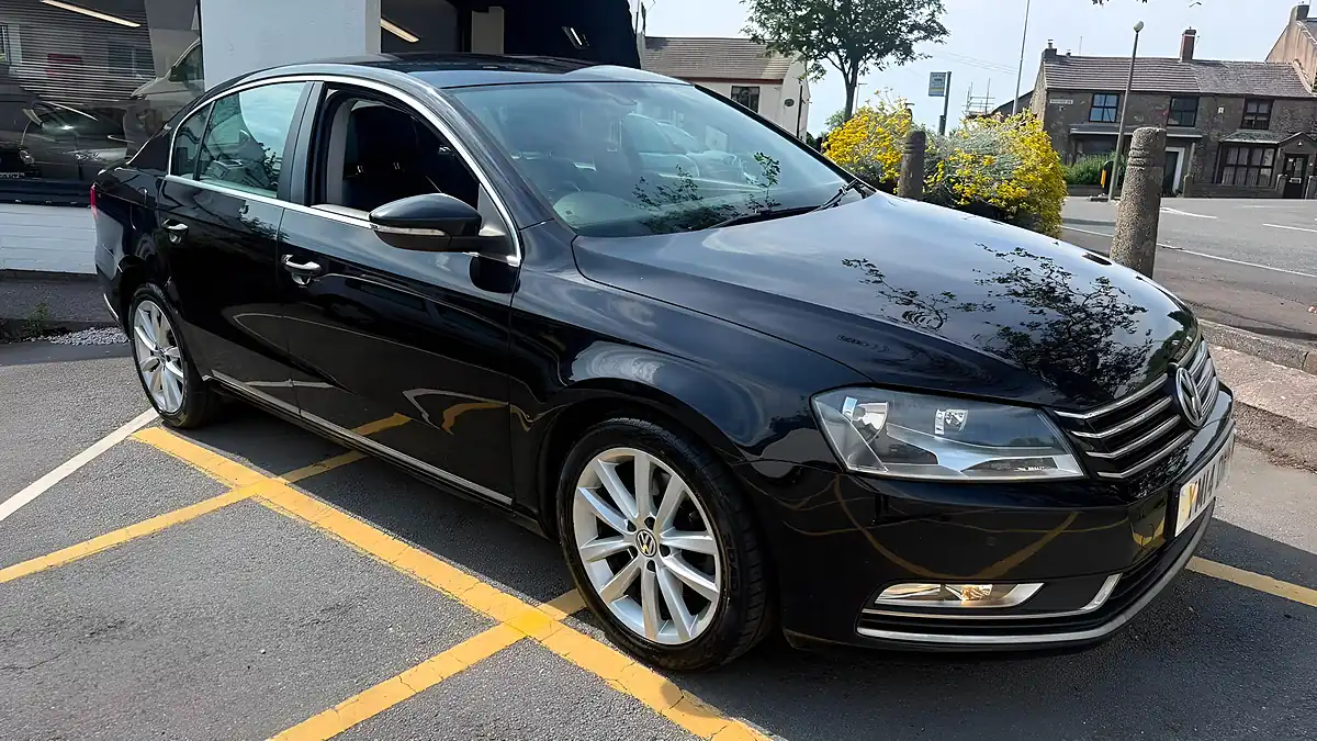 Used 2014 Volkswagen Passat Executive Black - Interior and Exterior details 5