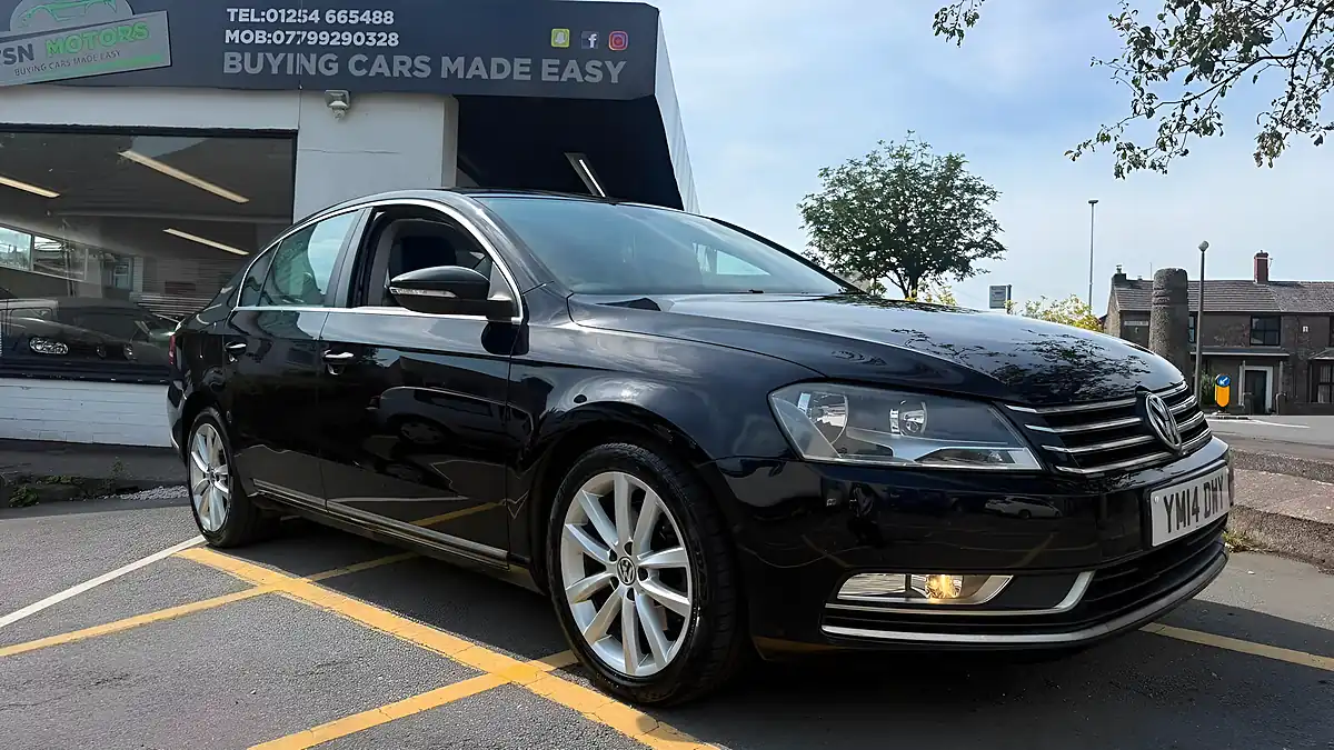 Used 2014 Volkswagen Passat Executive Black - Interior and Exterior details 8