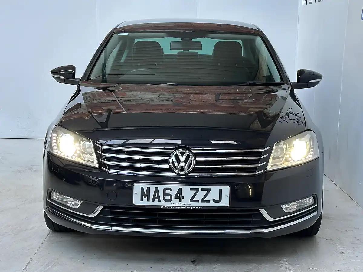 Used 2014 Volkswagen Passat Executive Style Black - Interior and Exterior details 2
