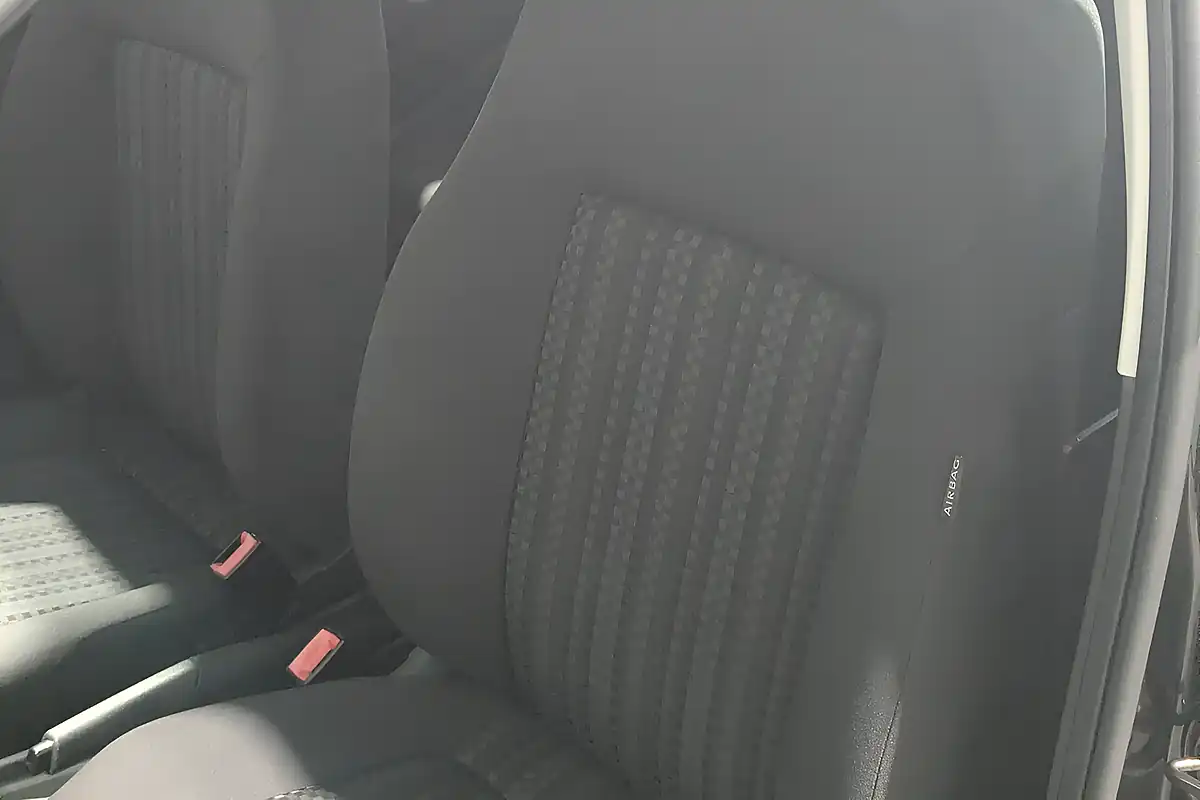 Used 2014 Volkswagen Polo Bluemotion Tech S Black - Interior and Exterior details 20