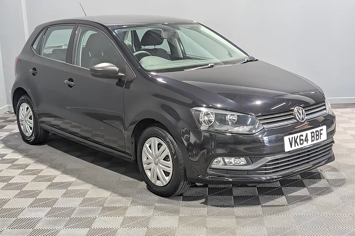 Used 2014 Volkswagen Polo Bluemotion Tech S Black - Interior and Exterior details 5