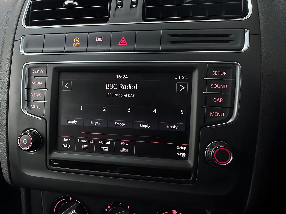 Used 2014 Volkswagen Polo Bluemotion Tech Se Black - Interior and Exterior details 12