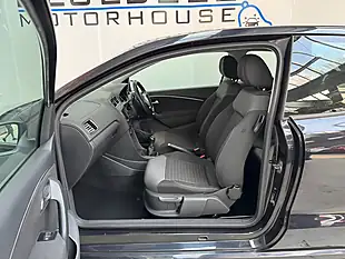 Used 2014 Volkswagen Polo Bluemotion Tech Se Black - Interior and Exterior details 9