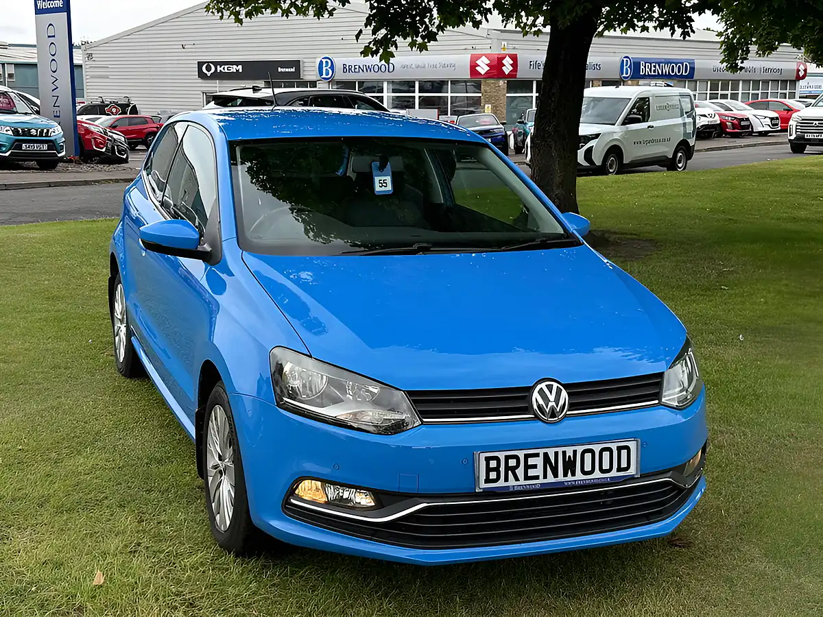 Used 2014 Volkswagen Polo Bluemotion Tech Se Blue - Interior and Exterior details 2