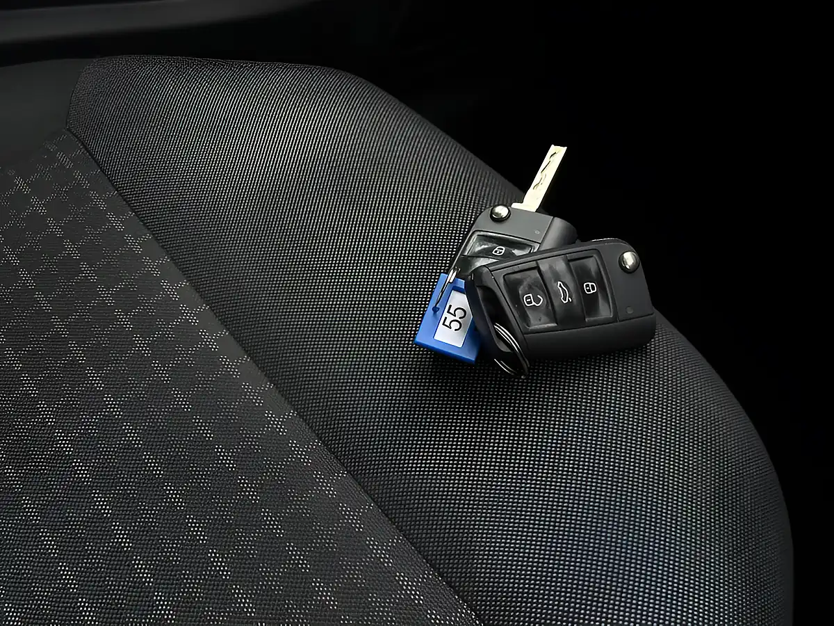 Used 2014 Volkswagen Polo Bluemotion Tech Se Blue - Interior and Exterior details 20