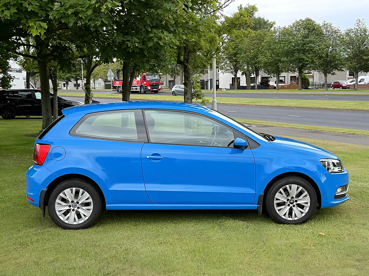Used 2014 Volkswagen Polo Bluemotion Tech Se Blue - Interior and Exterior details 6